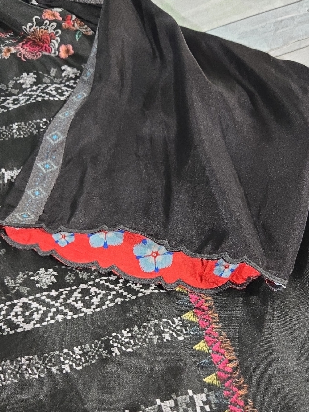 Johnny Was Black Embroidered Floral Kimono Jacket with Multicolor Trim Sz XXL - Picture 2 of 7